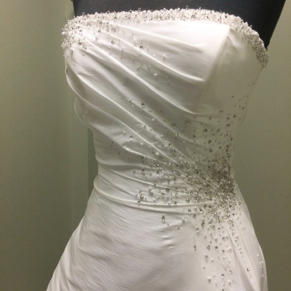 Maggie Sottero, Designer Size 6, Wedding Dress, Store Sample, On Sample - Picture 2 of 4